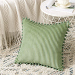 coussins décoratifs modernes rayés pompons housses velours côtelé polyester 45x45cm vert jaune beige opaques