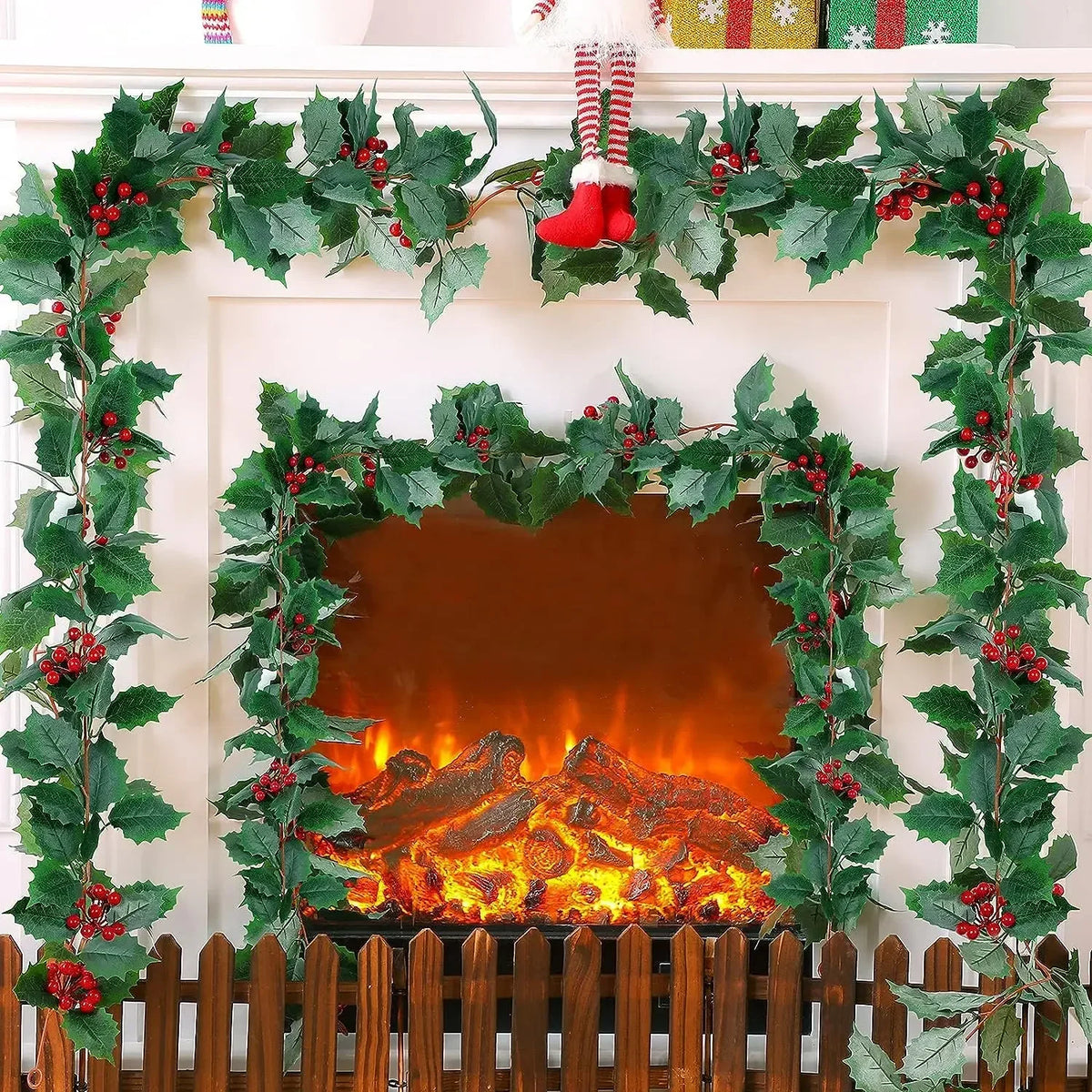 guirlande noël baies rouges feuilles vertes décoration intérieure noël traditionnelle festive adhésive naturelle artificielle