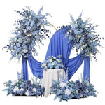 Détail de fleur artificielle en soie bleue hortensia