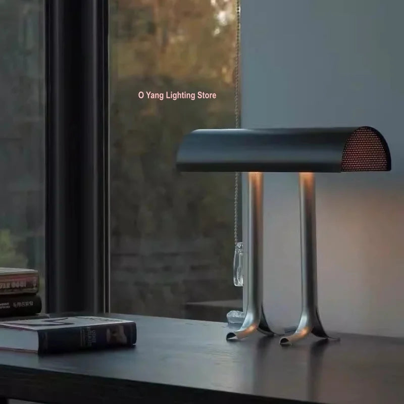 lampe table contemporaine noir blanche texture lisse LED sans ombre