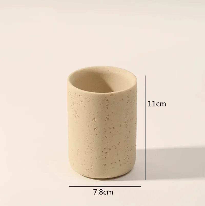 ensemble produits salle bain moderne céramique beige clair porte brosse dents diffuseur parfum distributeur