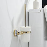 ensemble d'accessoires salle bain or blanc bleu motifs floraux anneau serviette porte papier toilette