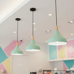 suspension lumineuse moderne pendentif bois éclairage intérieur bleu pastel rose pastel chambre salon