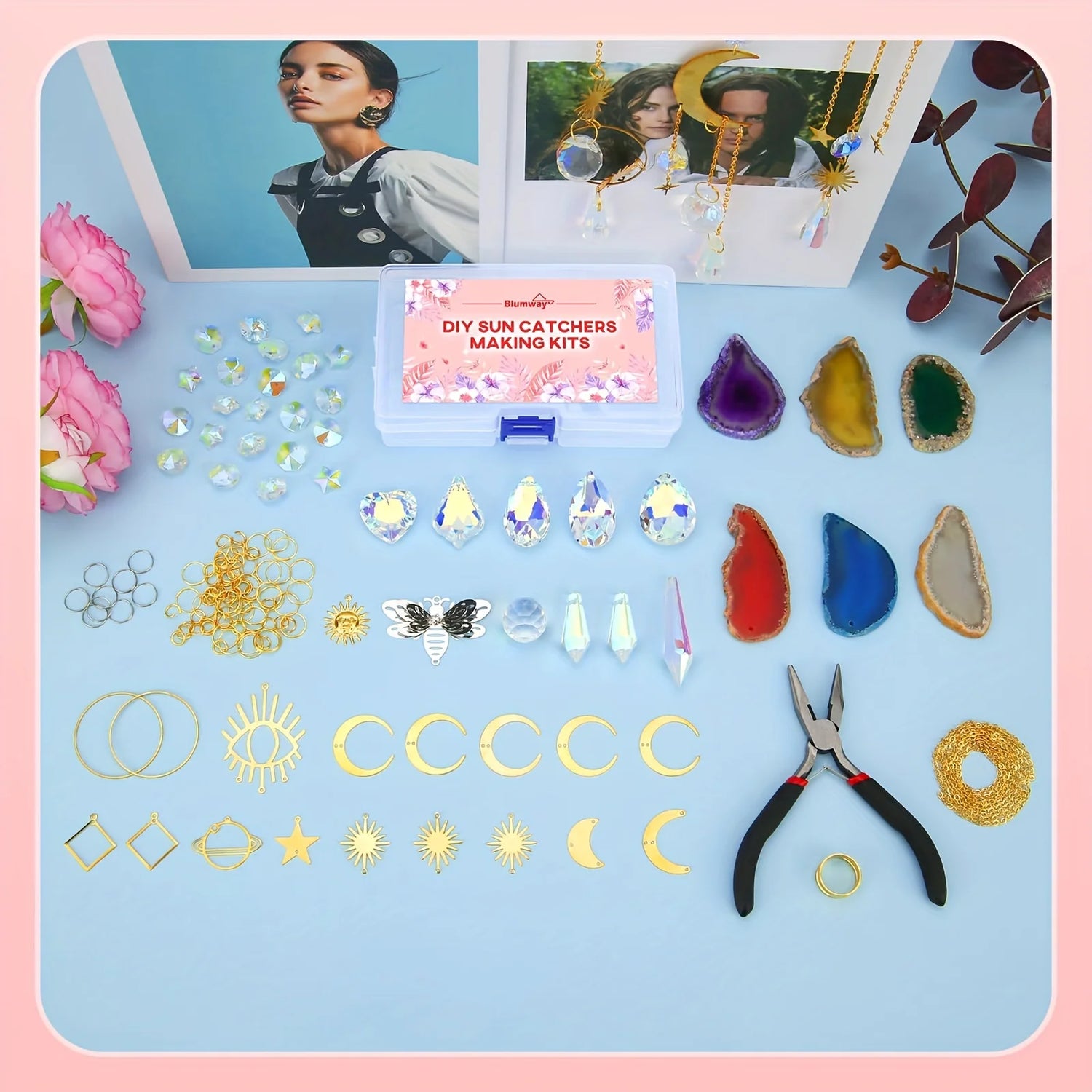 Détail des prismes en verre du suncatcher
