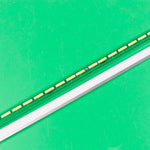 ruban led vert continu diodes moderne fixations invisibles connecteurs électriques 60lumières 55pouces