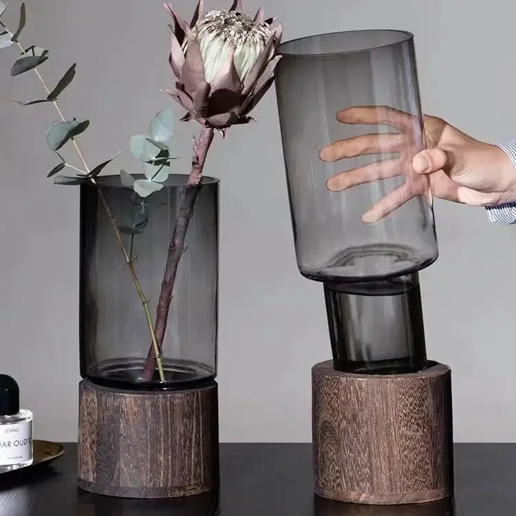 vase verre transparent moderne base bois décoration intérieure minimaliste table salon