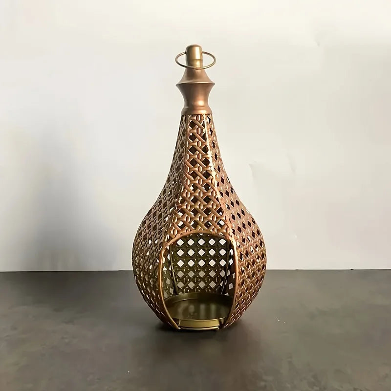 lanterne artisanale dorée ornements géométriques bougie suspendue traditionnelle noël anniversaire