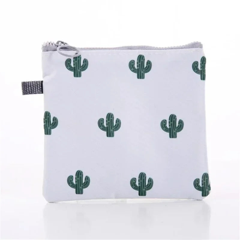 pochettes cosmétiques voyage blanches modernes cactus triangles licornes coeurs opaques