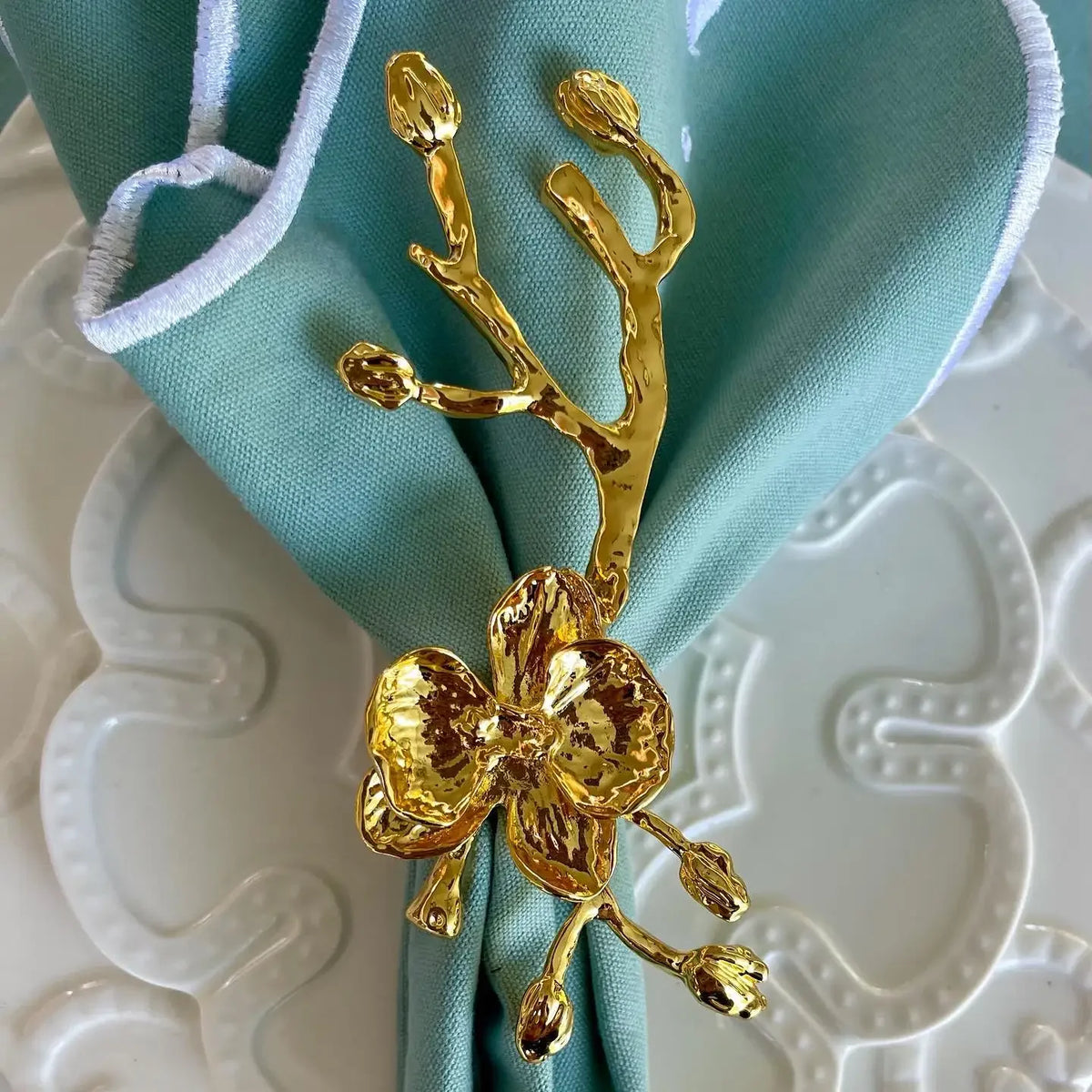 porte serviettes anneau or argent fleurs branches élégants artisanal décoration intérieure événements anniversaires mariage