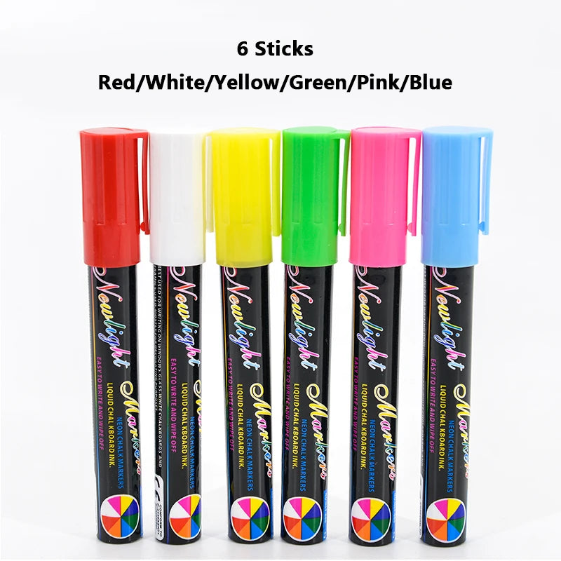 tableau noir suspendu décoration manuscrit coloré stylos l'eau chiffons humides cadre bois opaque