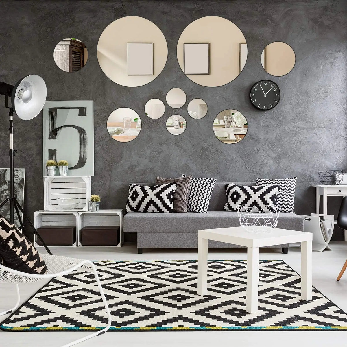 Miroir mural rond design avec points flexibles pour décoration intérieure