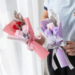 bouquet fleurs artificielles rouge rose violet mariage décoration intérieure moderne ruban satin