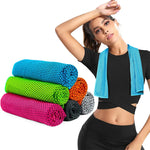 serviette sport bleu clair maille fine points noirs séchage rapide absorption élevée lavable machine