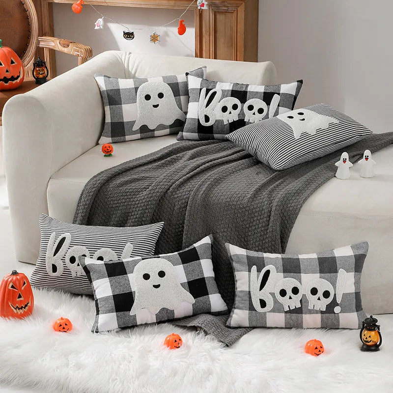 housses coussin motif fantôme lettre Boo Halloween noir blanc decoration festive voiture maison coton