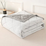 couette d'été carreaux bleu gris couverture fine polyestère moderne maison adultes