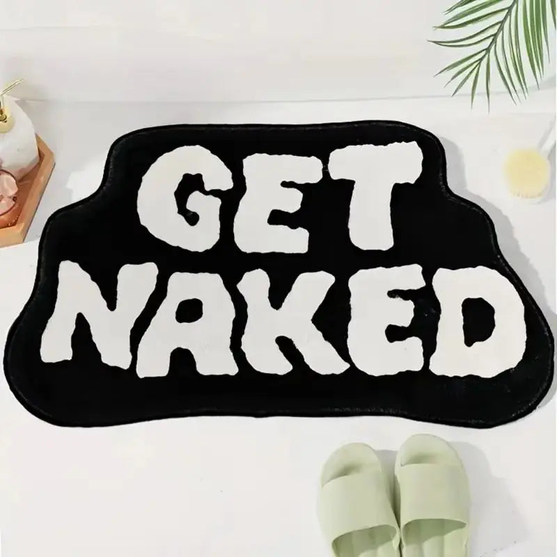 tapis bain antidérapant lettres GET NAKED peluche moderne noir gris rose