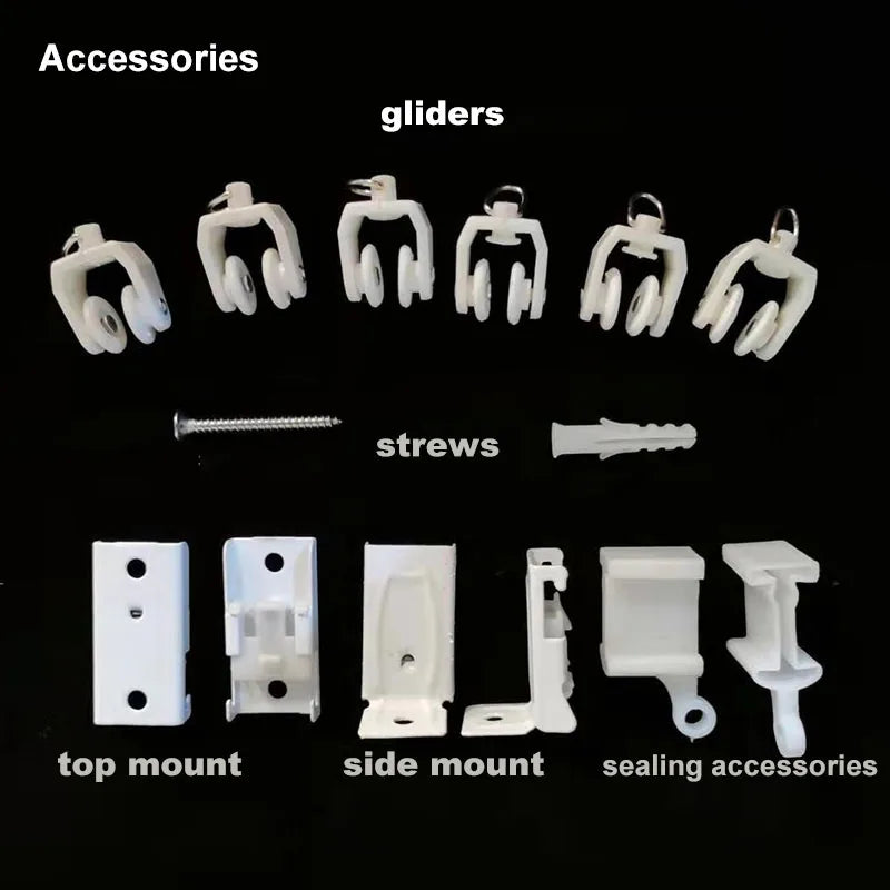 Rail rideau flexible gris clair plié pour transport facile