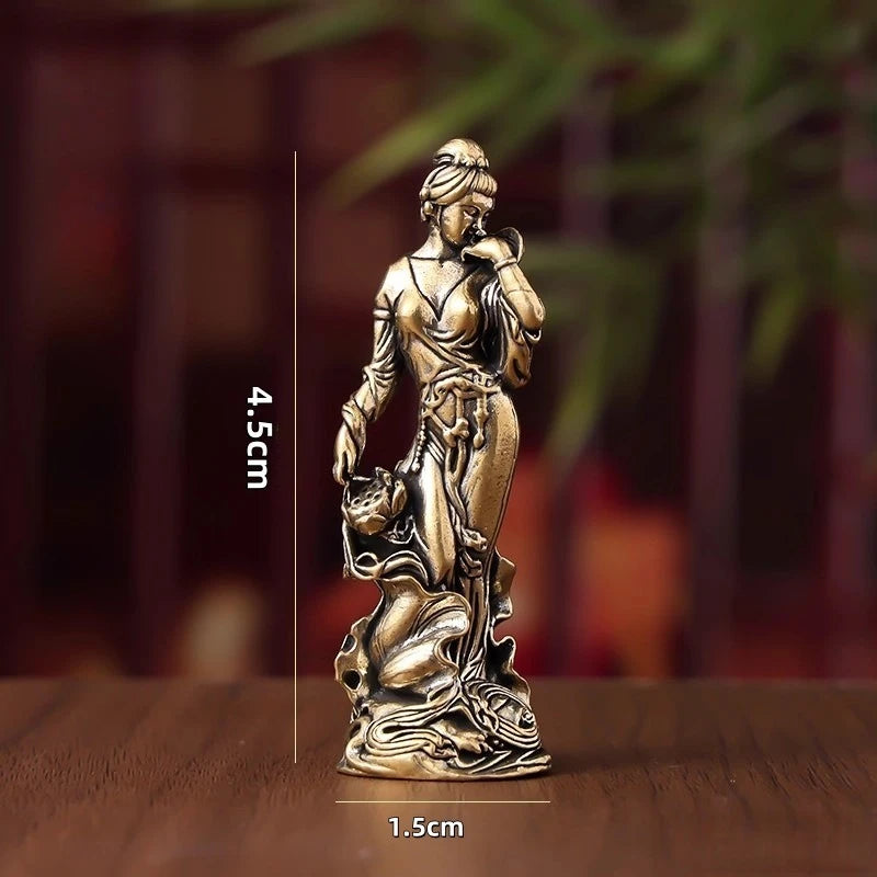 décoration maison figurines femmes traditionnelles dorées motifs végétaux asiatique ornements Nouvel An