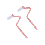 brosse toilette incurvée poignée bleue verte rose fixations pratiques utilitaires salle bains