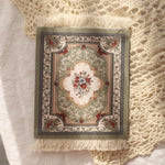 tapis table classique ornements floraux motifs géométriques franges rouge vert bleu beige blanc respectueux