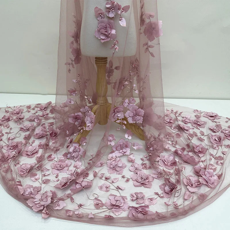 tissu dentelle fleurs relief polyester acrylique transparent classique élégant brodé biodegradable respectueux environnement 150cm