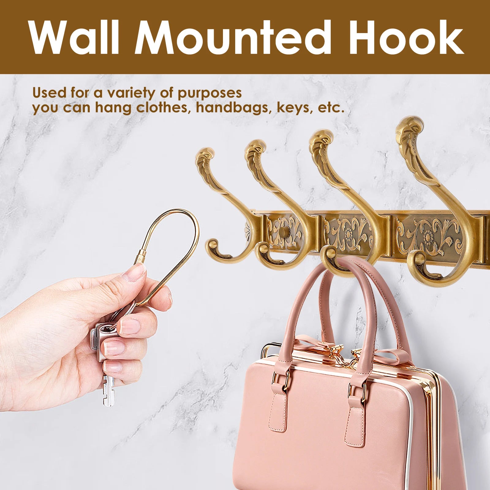 Porte-manteau mural dans un couloir avec vêtements suspendus