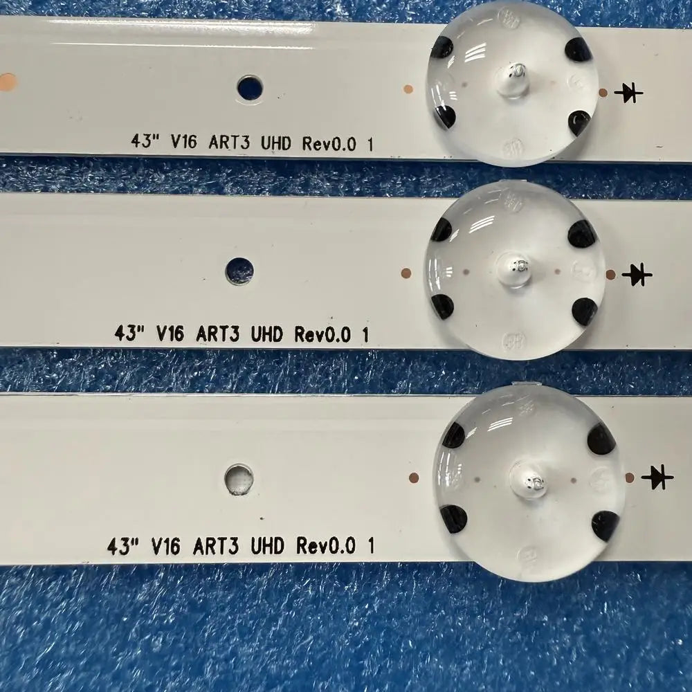 bande lumineuse led blanc rétro éclairage téléviseur adhésif kit connecteurs salon moderne