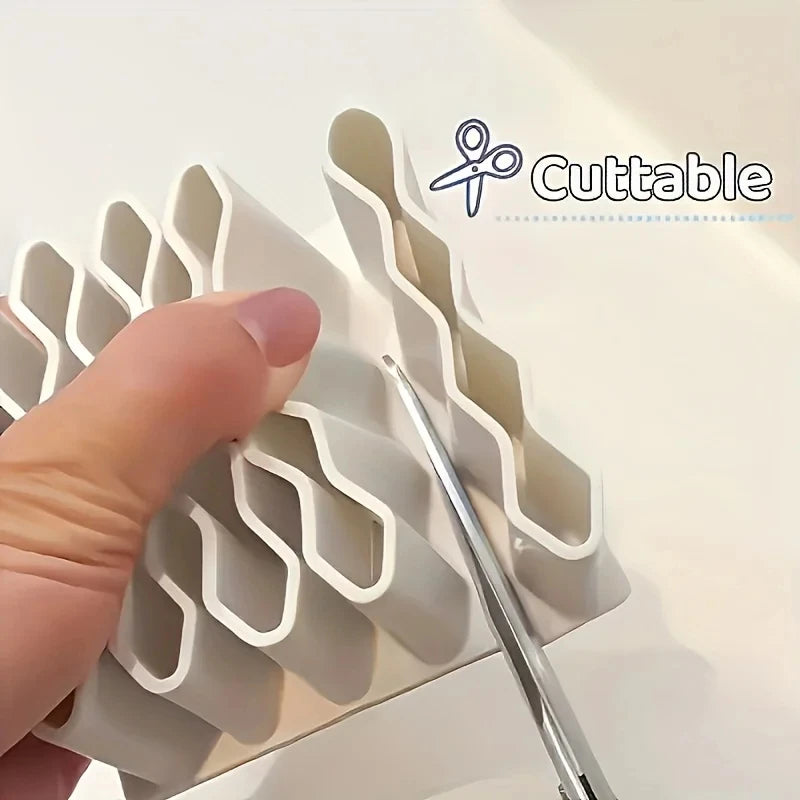 organisateur compartiments blanc tubes pinceaux stylos cartes sd câbles rangement minimaliste utilitaire