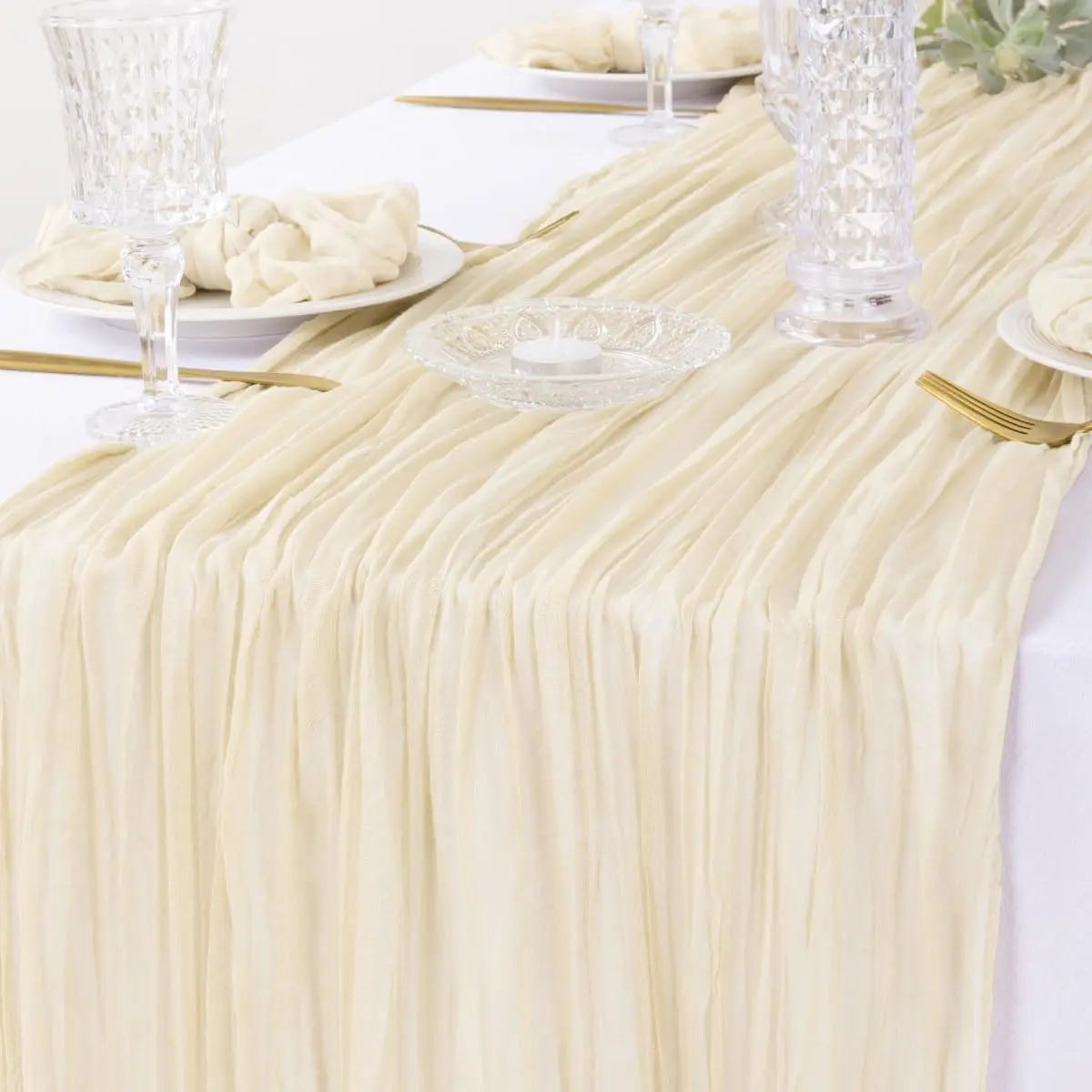serviettes table rose pâle crêpe plissées décoration élégante maison mariage festive