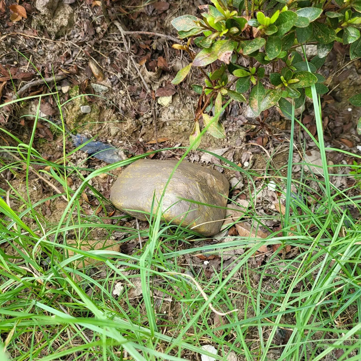 cache clés marron pierre naturelle compartiment secret ciseaux carte blanche extérieur adhésif sécurisé deco
