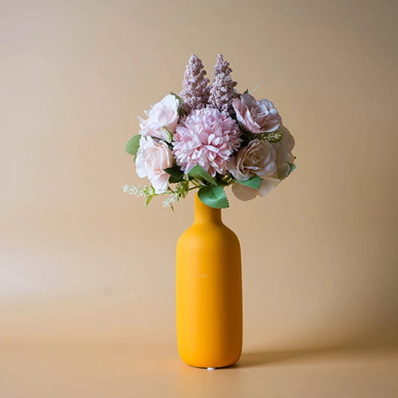 vases modernes orange jaune bleu mat opaques table decoration fleurs artificielles