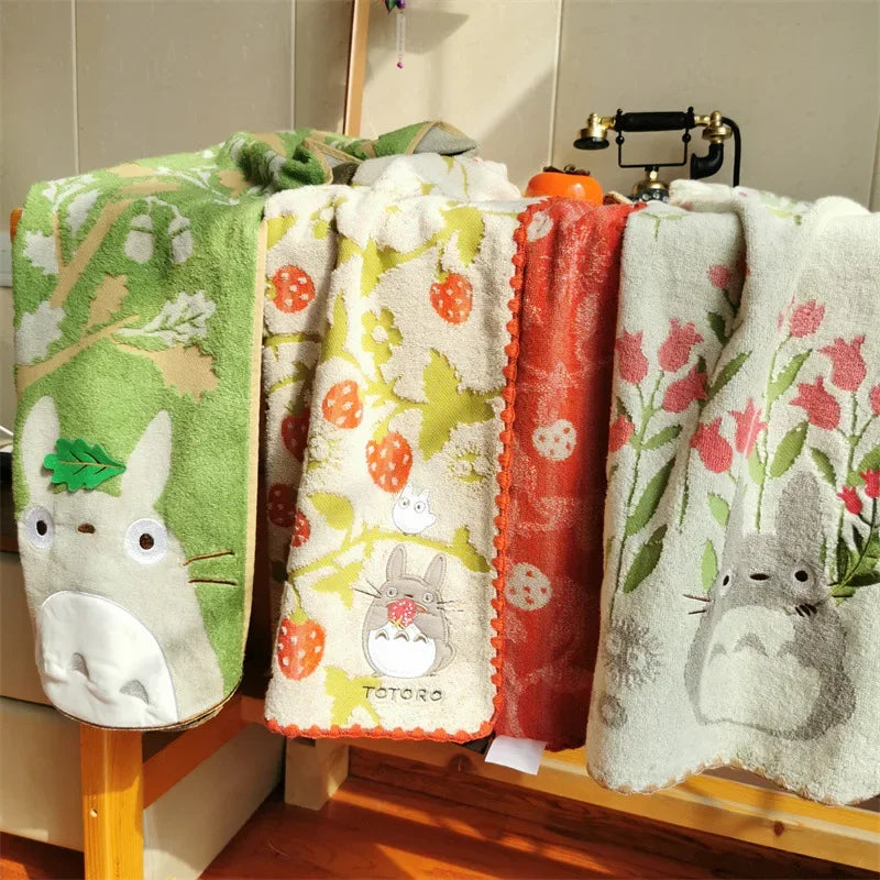serviette bain plage coton totoro fleurs motifs enfantins vert rouge gris roseclair