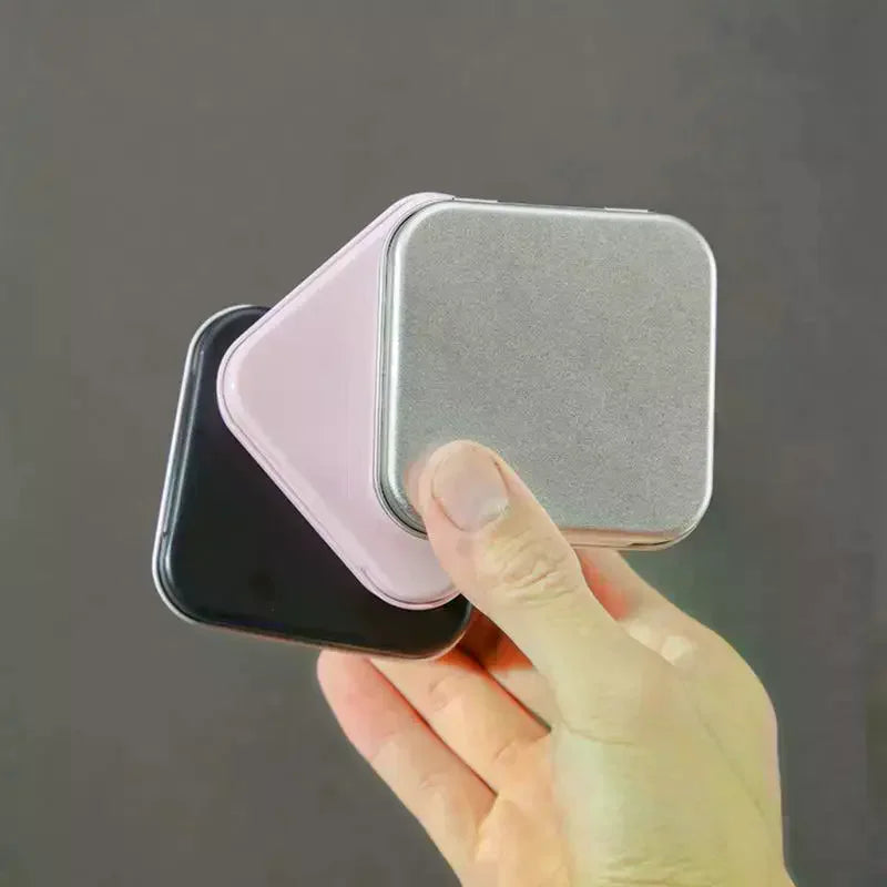 boîtes rangement carrées modernes noires roses grises opaques plastique organisation domestique bijoux nourriture