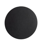 Un disque noir sombre et lisse.