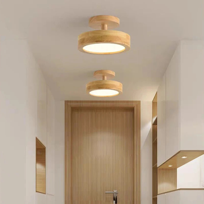 lampes plafonniers modernes minimalistes bois clair foncé éclairage led blanc chaud chambre salon salle