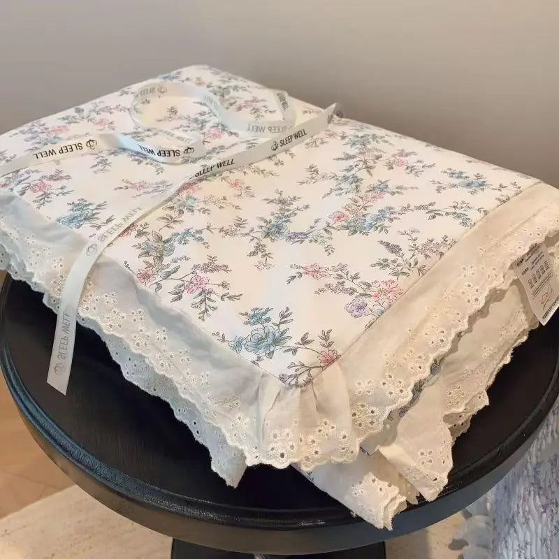 couette coton imprimé floral vintage blanc rose bleu verte translucide 200x230cm