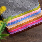 tapis bain doux motifs galets gris rose violet moderne 60cm 40cm