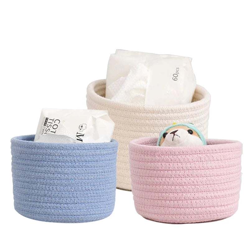 panier rangement rotin tissé motifs simples moderne réutilisable respectueux environnement beige jaune rose bleu