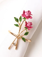 broches classiques dorées strass bracelet classique soie blanche anniversaire mariage décoration table