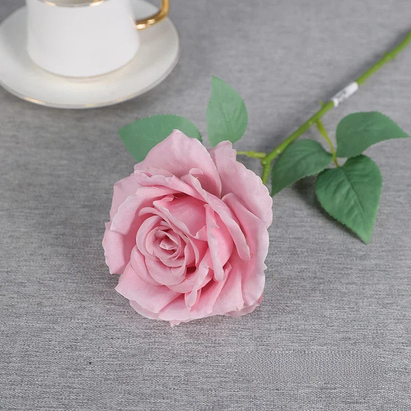 décoration intérieure bouquet roses artificielles soie classique vase couleur anniversaire mariage