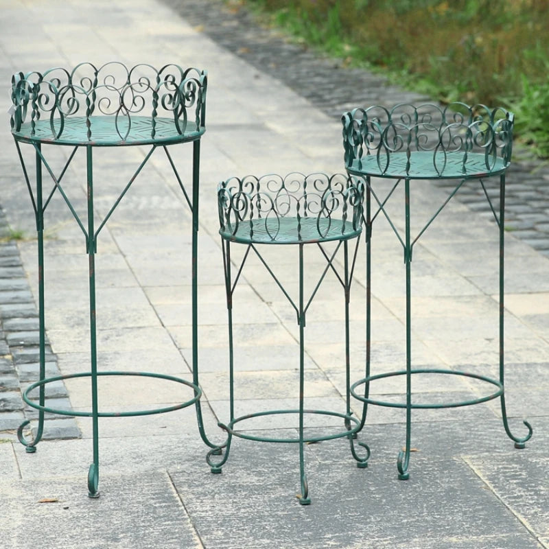 présentoirs plantes métal ajouré spirales vert turquoise décoration jardin vintage romantique
