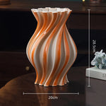 vase moderne rayures diagonales blanc orange rouge décoration maison arrangement floral
