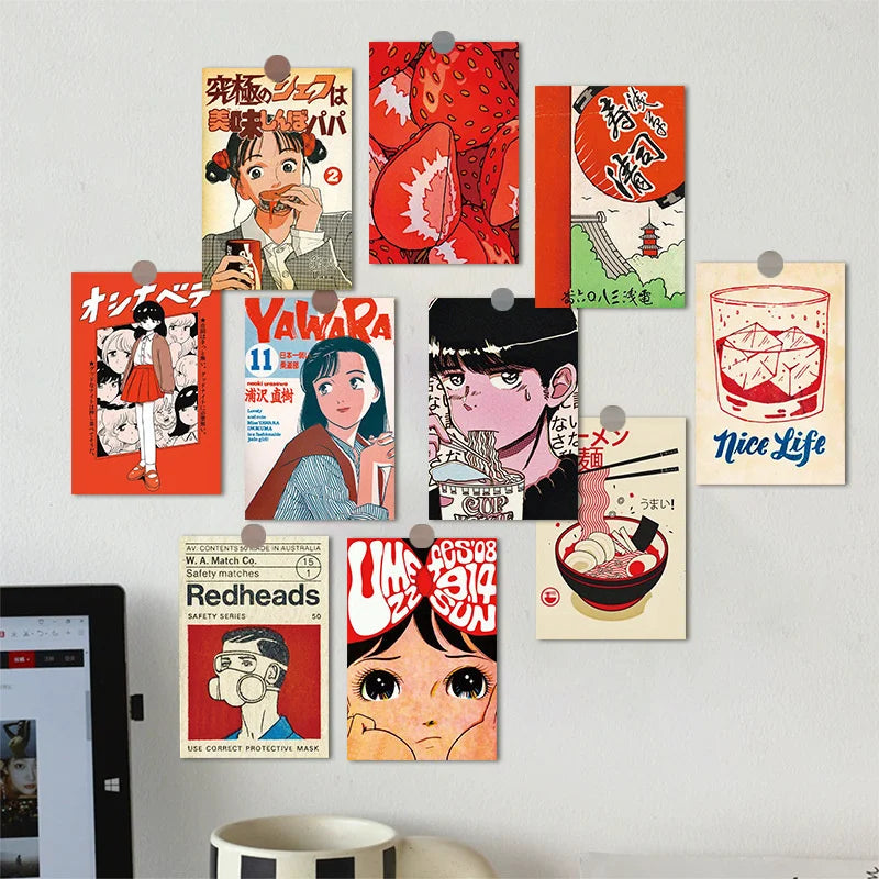 cartes postales pop art personnages japonais textes illustrations nourriture clips bois rouge blanc noir