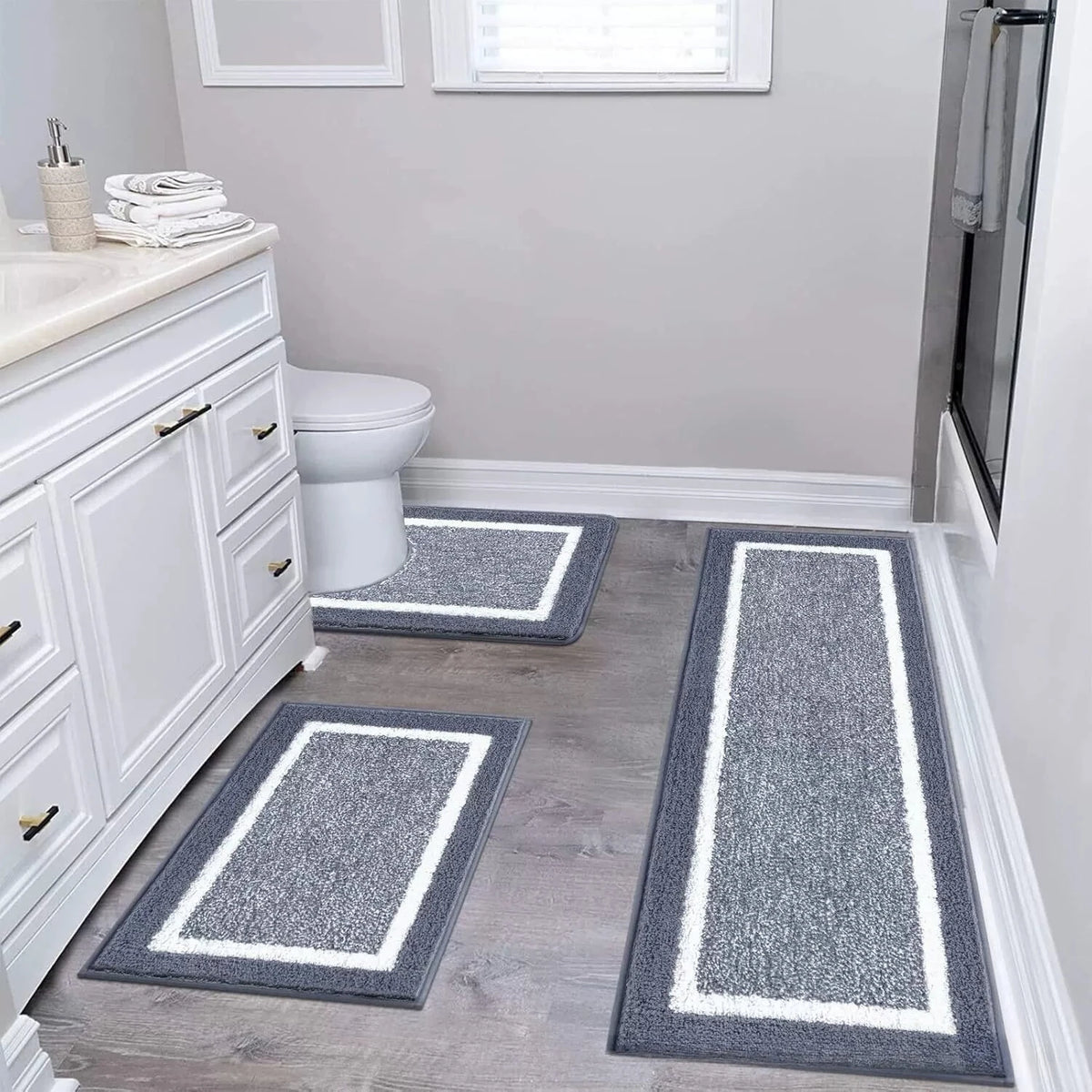 tapis sol microfibre moderne gris blanc bordure blanche antidérapant salle bain