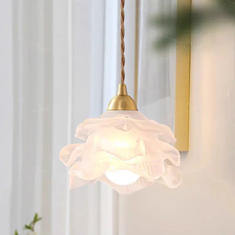 lampe suspendue transparente fleurs sculptées vintage romantique chaîne métallique adjustable chambre restaurant