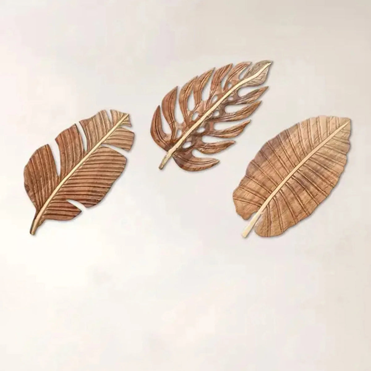 décoration murale feuilles bois naturel rustique moderne suspension intérieur marron clair beige lignes verticales