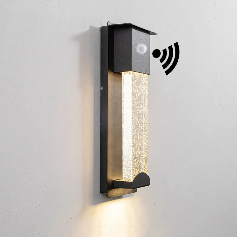 applique murale led moderne noire transparente éclairage induction verre trempé fixations oeilletsextérieur