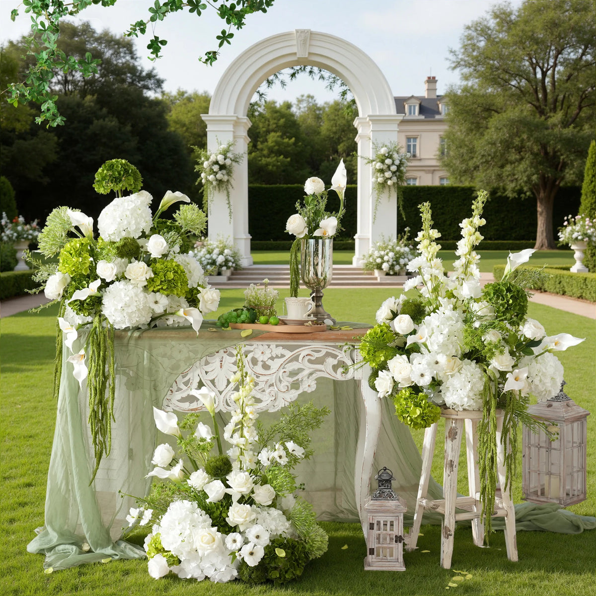 Décoration florale arché vert blanc mariage romantique extérieur classique artificielle feuillets suspension table événement