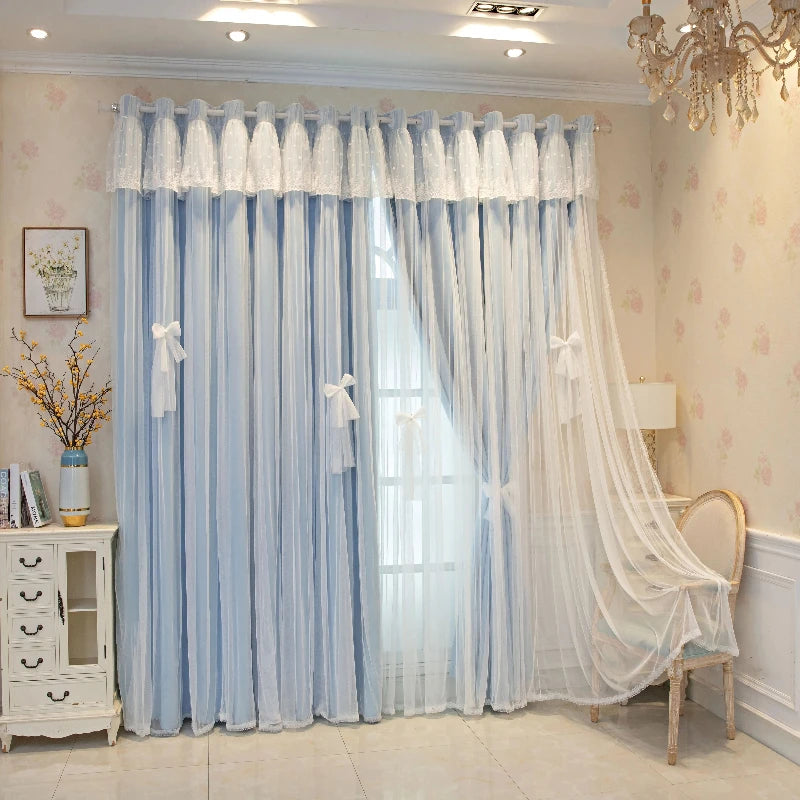rideaux occultants bleu clair dentelle blanche classique transparents anneaux chambre coucher salon