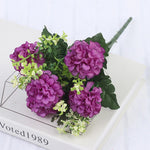 bouquet artificiel fleurs rouge rose blanc violet moderne intérieur décoration mariage festive